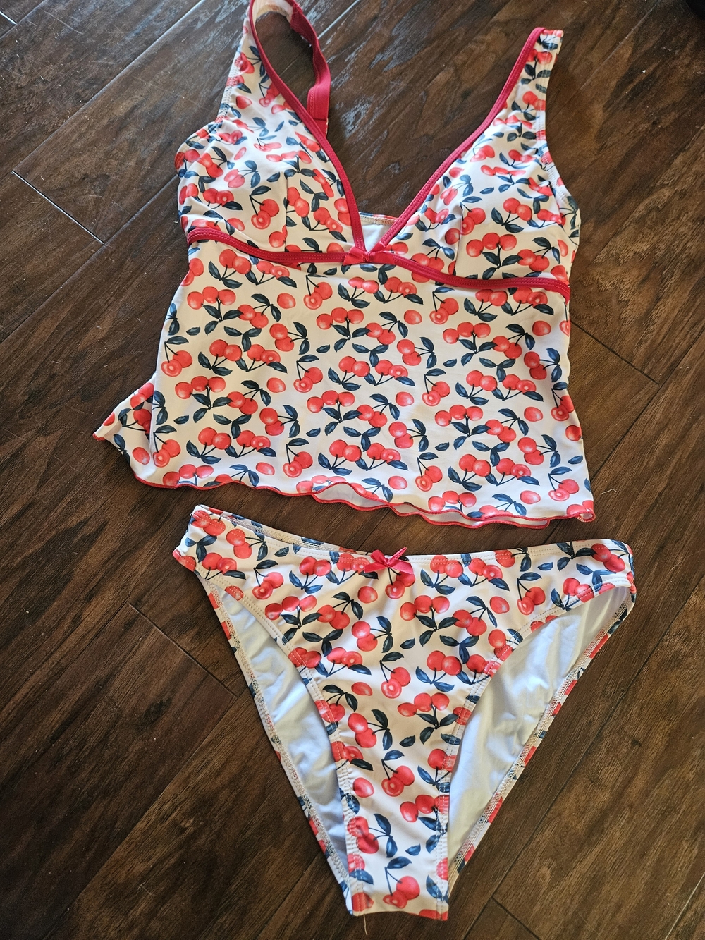 Zaful Cherry Print Tankini Set in Red and White